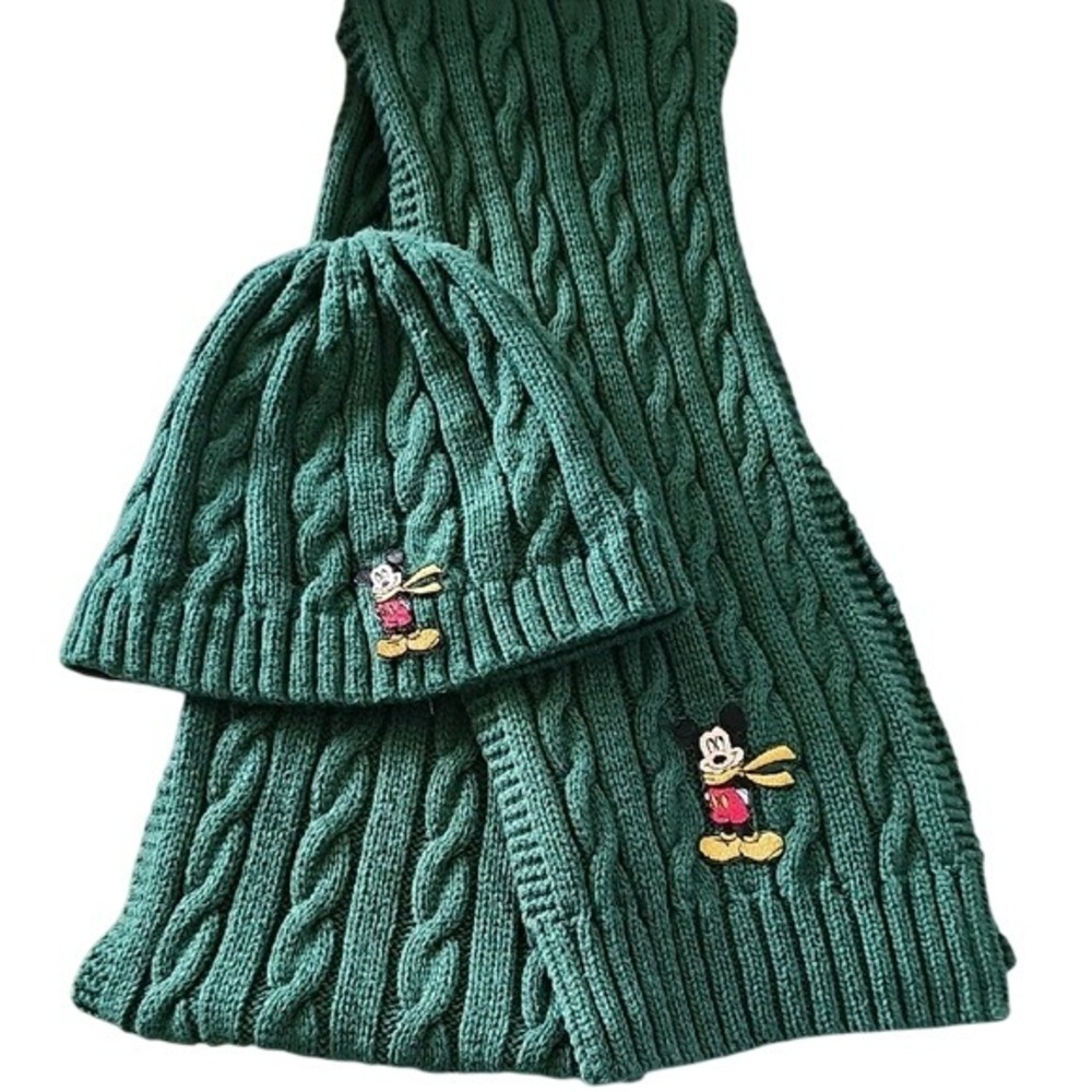 Disney Store Green Cable Knit Scarf with Matching Beanie Mickey Mouse